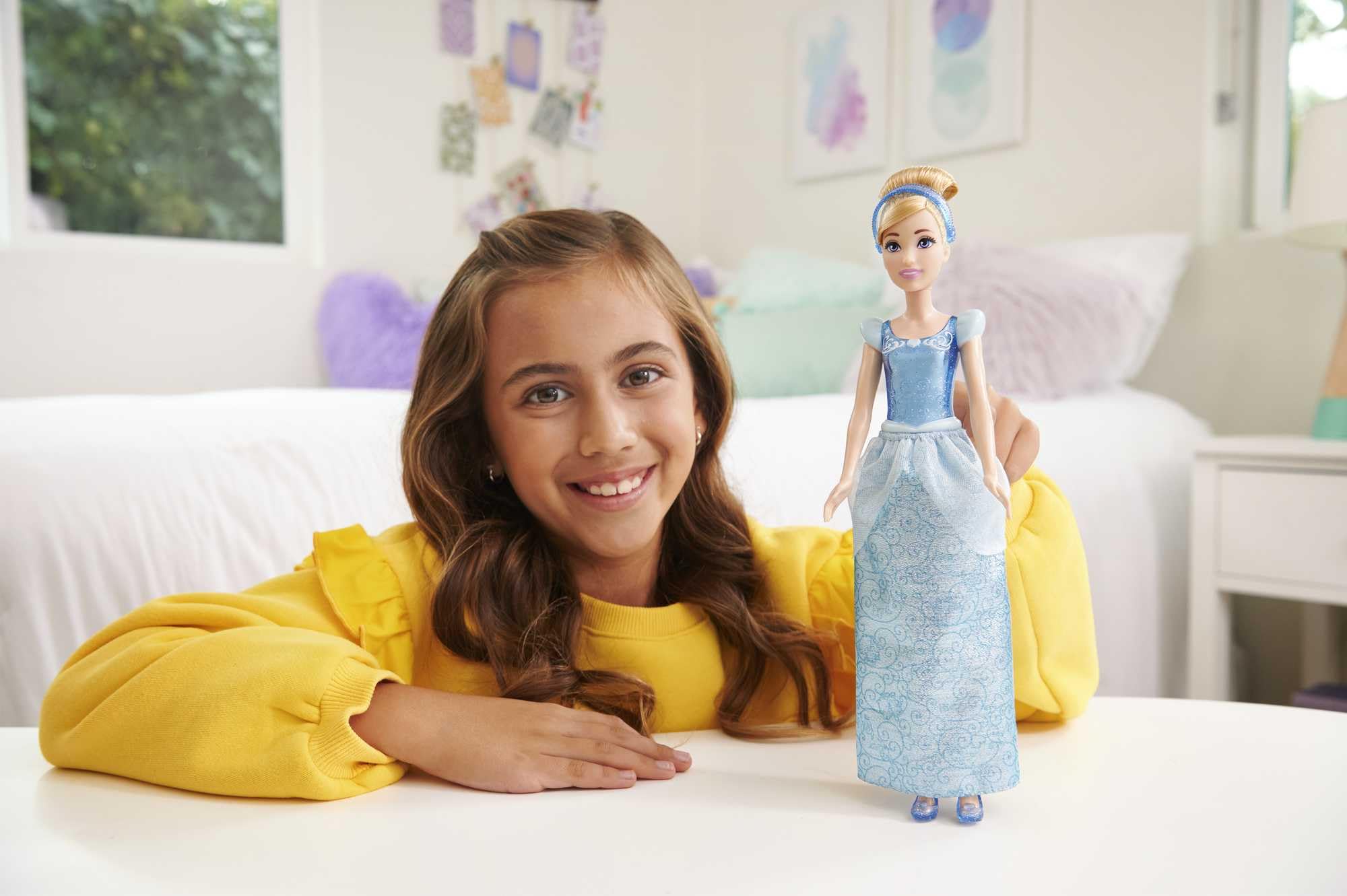 Foto 2 | Muñeca De Moda Mattel Disney Princess Cenicienta Con Accesorio - Venta Internacional.
