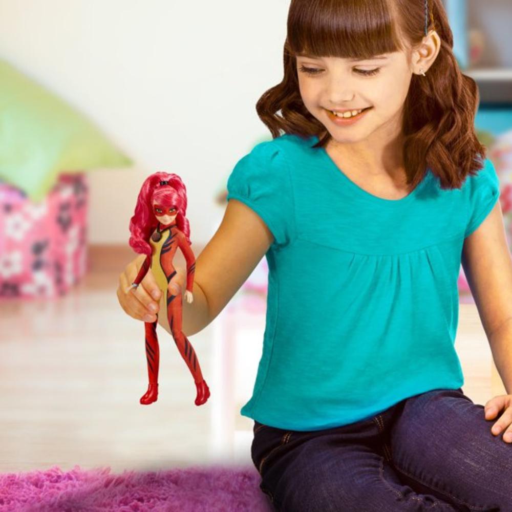Foto 4 pulgar | Muñeca Miraculous World Dama Dragon