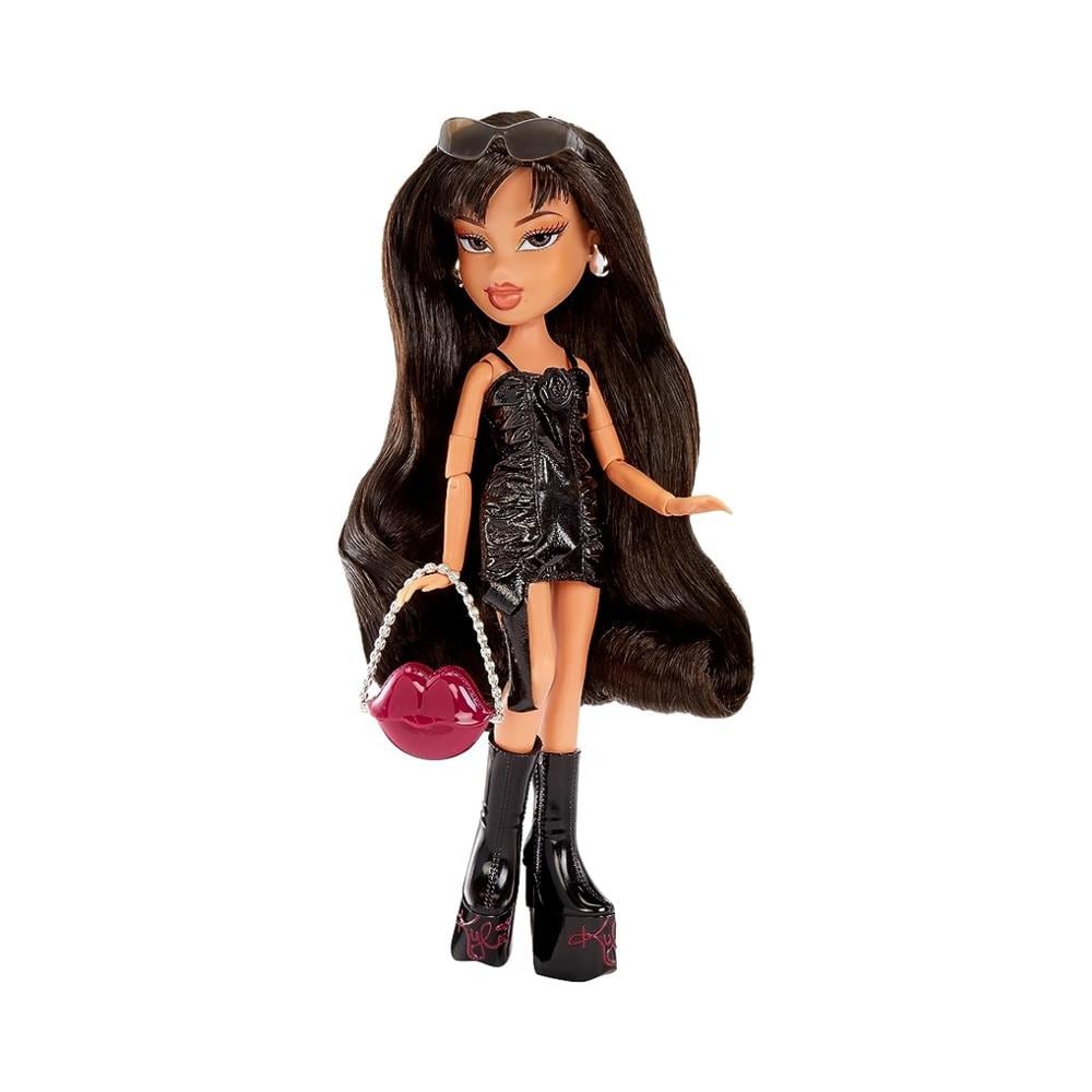 Muneca Bratz Kylie Jenner con Atuendo de Dia Coppel