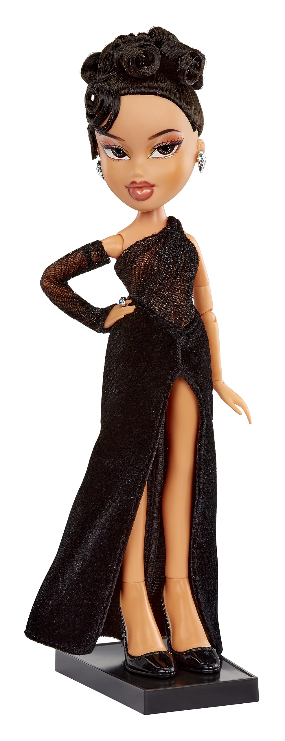 Foto 5 pulgar | Venta Internacional - Muñeca de Moda Bratz x Kylie Jenner Night con Bata y Perro