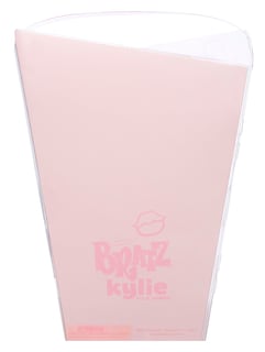 Foto 6 | Venta Internacional - Muñeca de Moda Bratz x Kylie Jenner Night con Bata y Perro