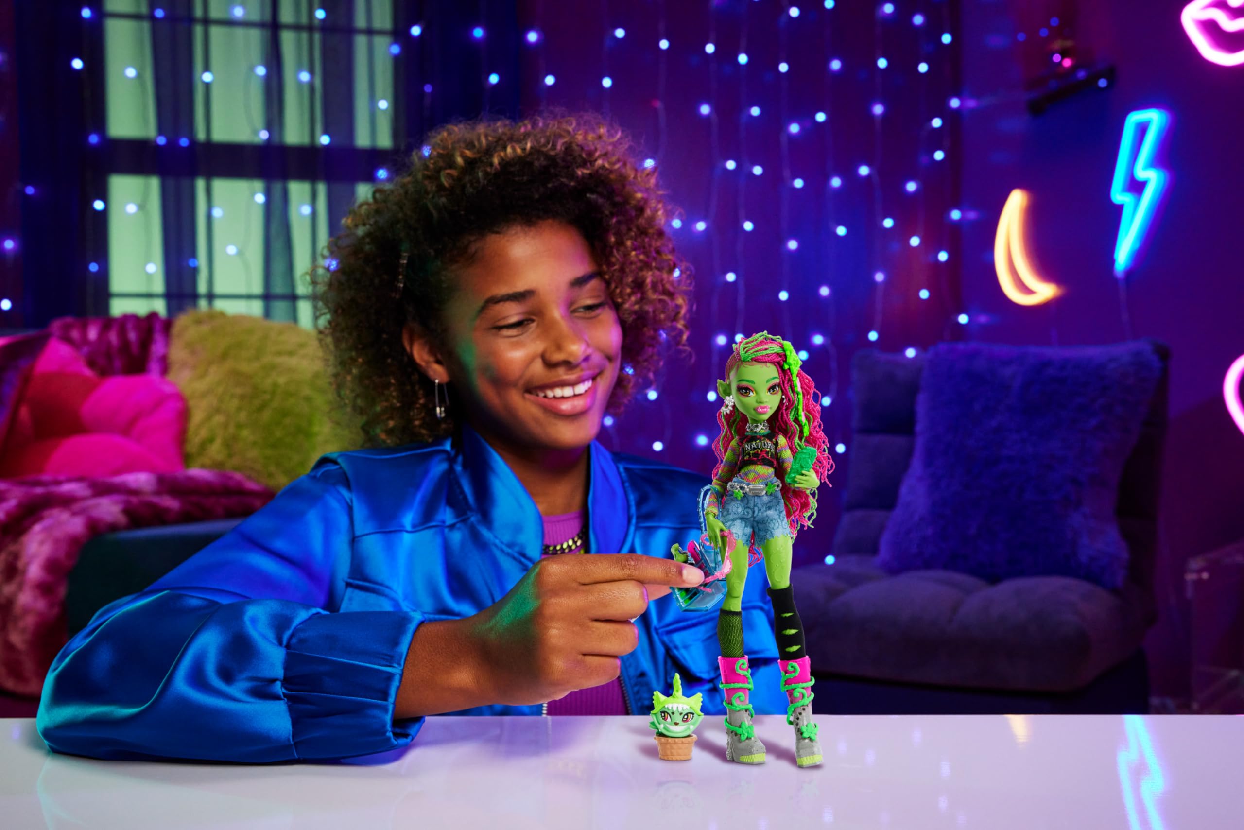 Foto 3 pulgar | Muñeca Venus Mcflytrap De Monster High Con Mascota Plant Monster - Venta Internacional.