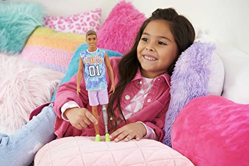 Foto 2 | Barbie Fashionistas Ken Fashion Doll #212 Con Prótesis  - Venta Internacional.