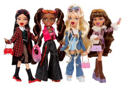 Foto 6 | Muñeca De Moda Bratz Alwayz Cloe Con 10 Accesorios Y Póster - Venta Internacional.
