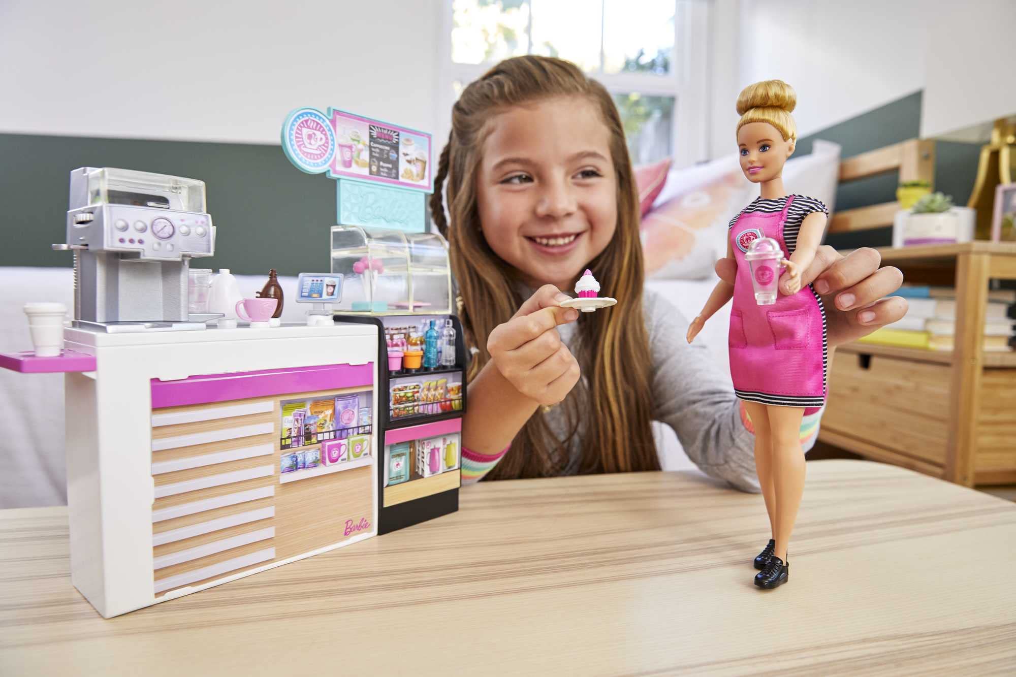 Foto 4 pulgar | Cafetería Barbie con Muñeca más 20 Piezas - Venta Internacional