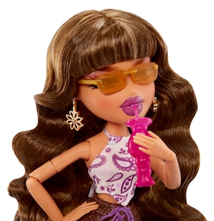 Foto 5 | Muñeca De Moda Bratz Alwayz Yasmin Con 10 Accesorios Y Póster - Venta Internacional.