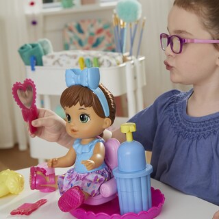 Foto 5 | Muñeca Styling Doll Baby Alive De Pelo Castaño Esponjoso Con Silla De Salón - Venta Internacional.