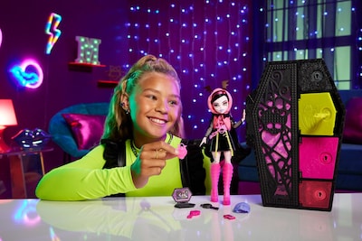Foto 2 | Set de Moda Monster High Doll Draculaura con Más De 19 Sorpresas - Venta Internacional