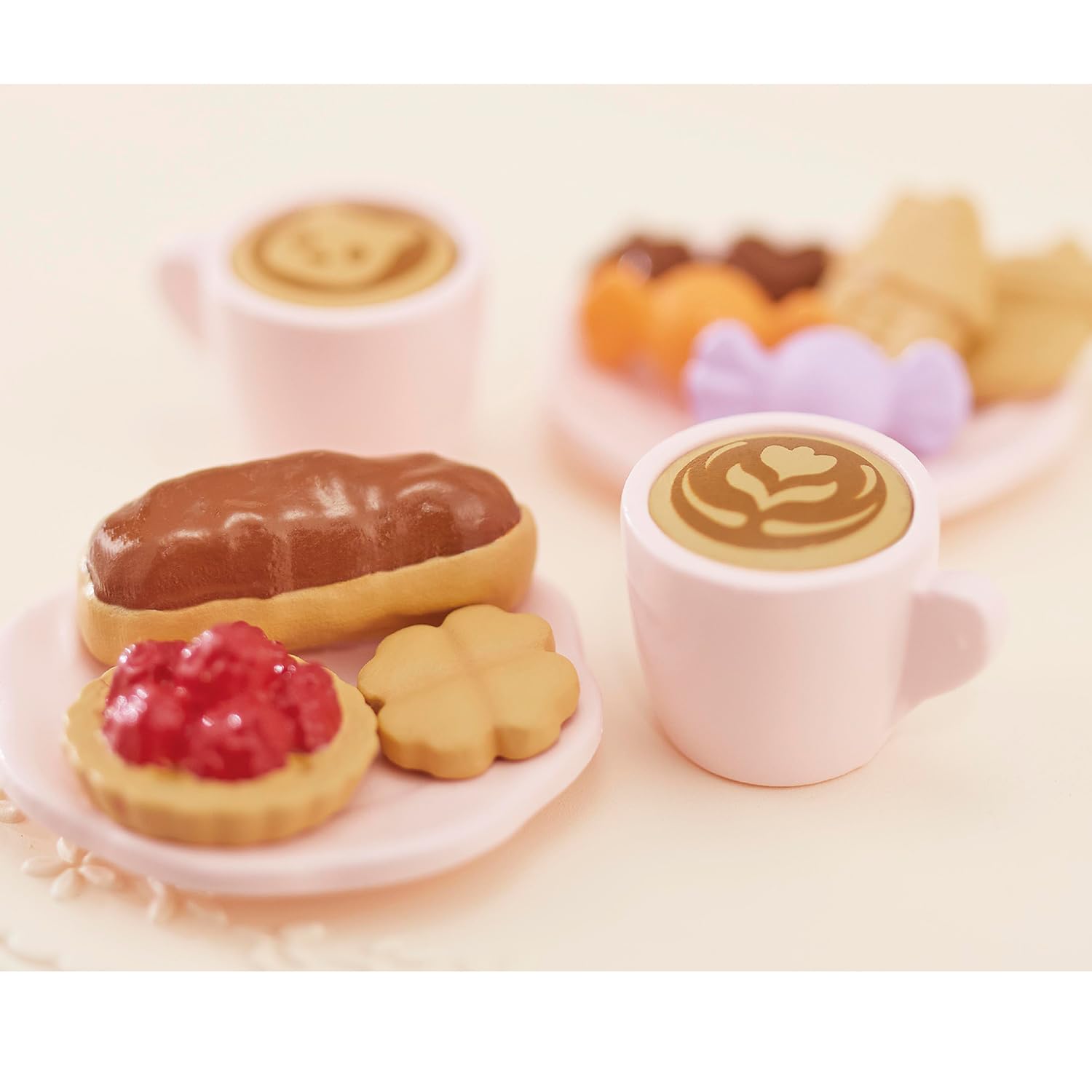 Foto 4 pulgar | Set de Fiesta Calico Critters Sweets de Dollhouse Accessories - Venta Internacional