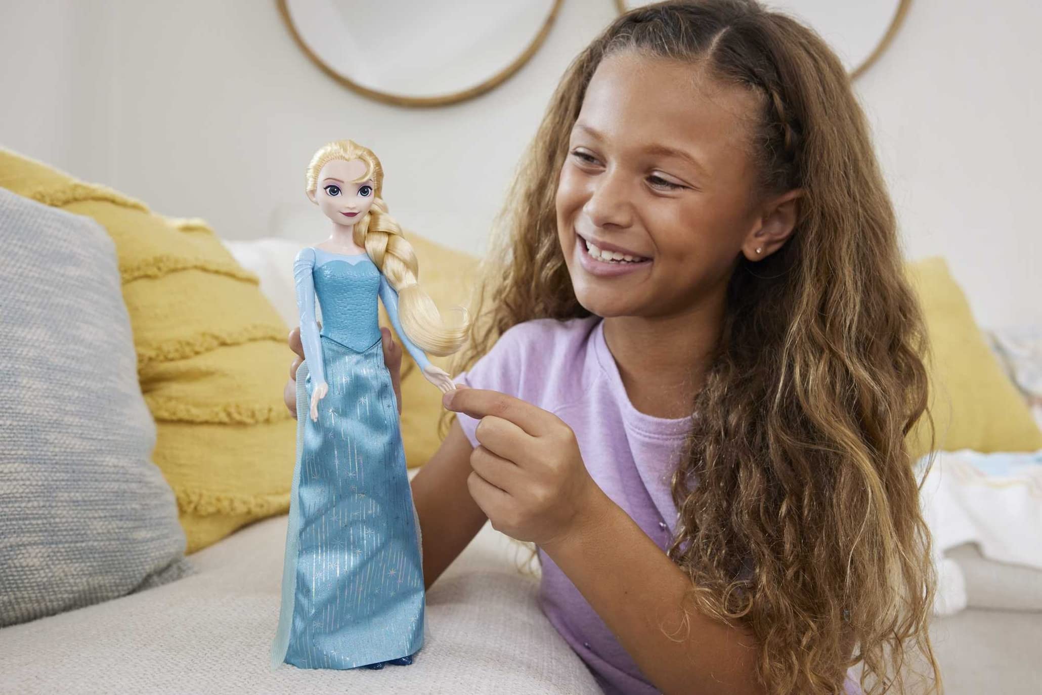 Foto 3 pulgar | Muñeca Mattel Disney Frozen Elsa con Aspecto Exclusivo - Venta Internacional