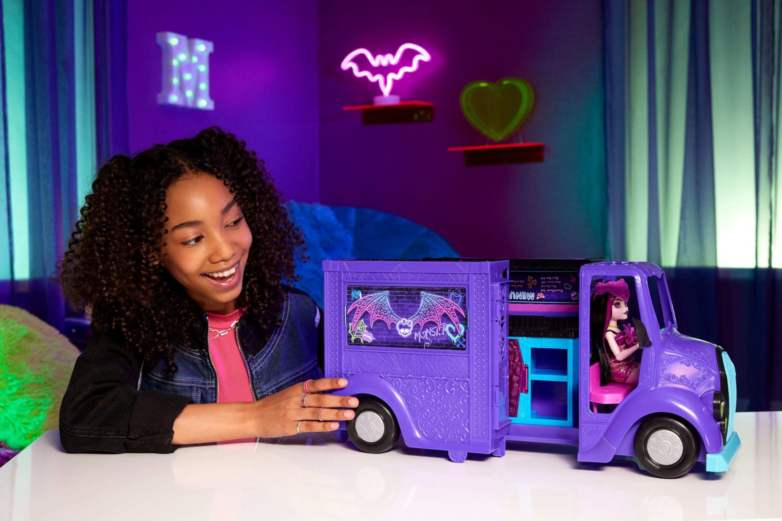 Foto 2 | Muñeca Draculaura de Playset Monster High y Fantástico Camión de Comida - Venta Internacional