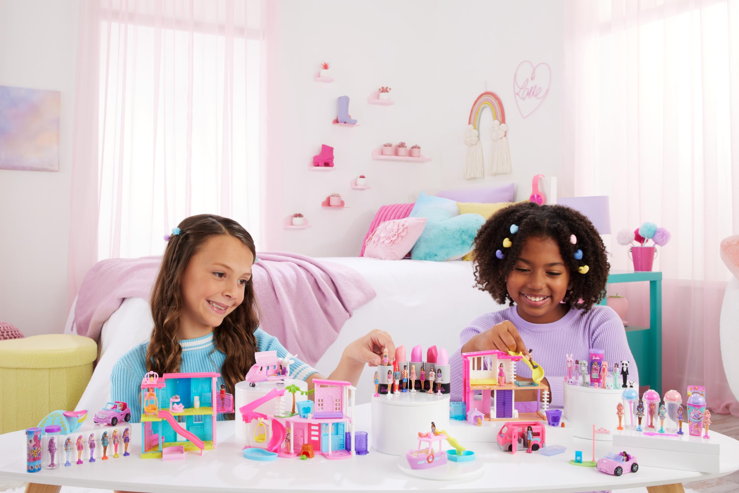 Foto 6 | Set De Juguetes Barbie Mini Barbieland Doll Y Coche Convertible - Venta Internacional.