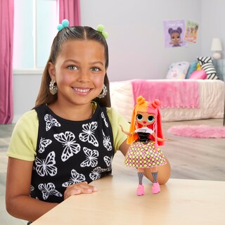 Foto 5 | Muñeca De Moda L.o.l. ¡sorpresa! Dios Mío, Neonlicious Con Sorpresas Para Mayores De 4 - Venta Internacional.