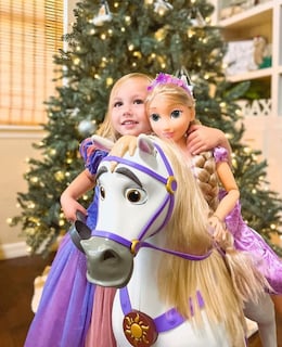 Foto 2 | Muñeca Disney Princess Rapunzel Playdate De 81 Cm Con Accesorios - Venta Internacional.