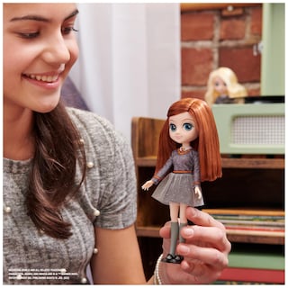 Foto 7 | Muñeca Ginny Weasley De Harry Potter De Wizarding World, 20 Cm, Con Accesorios - Venta Internacional.