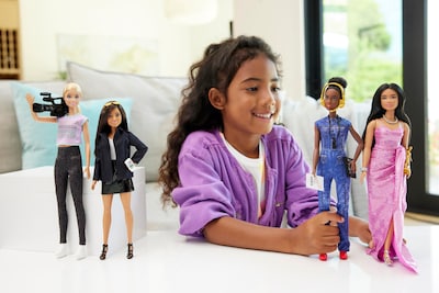 Foto 2 | Set De Muñecas Barbie Careers Women In Film Con 4 Muñecas Y Acceso. - Venta Internacional.