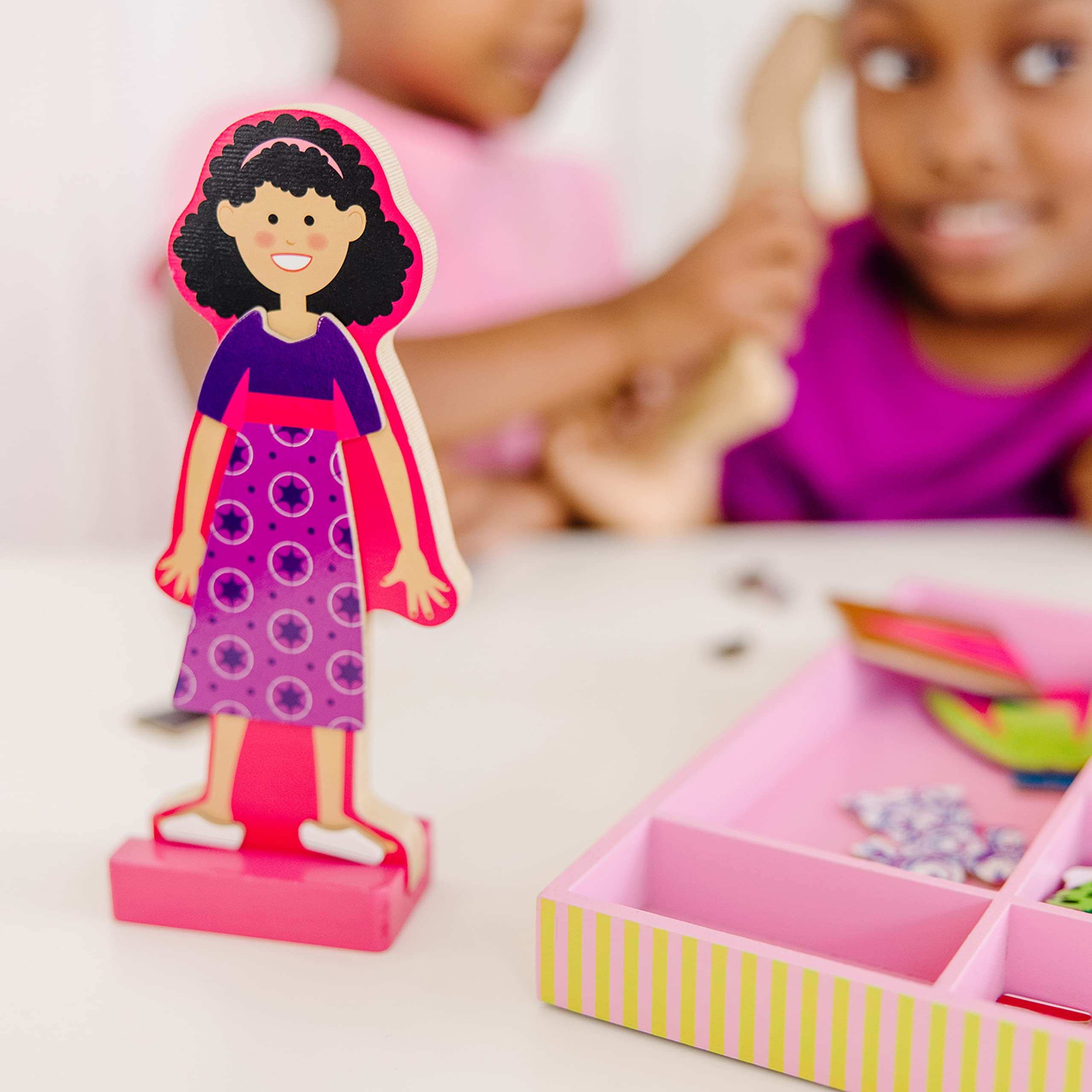 Foto 2 | Set De Juego Dress-up Dolls Melissa & Doug Abby Y Emma 3+ - Venta Internacional.