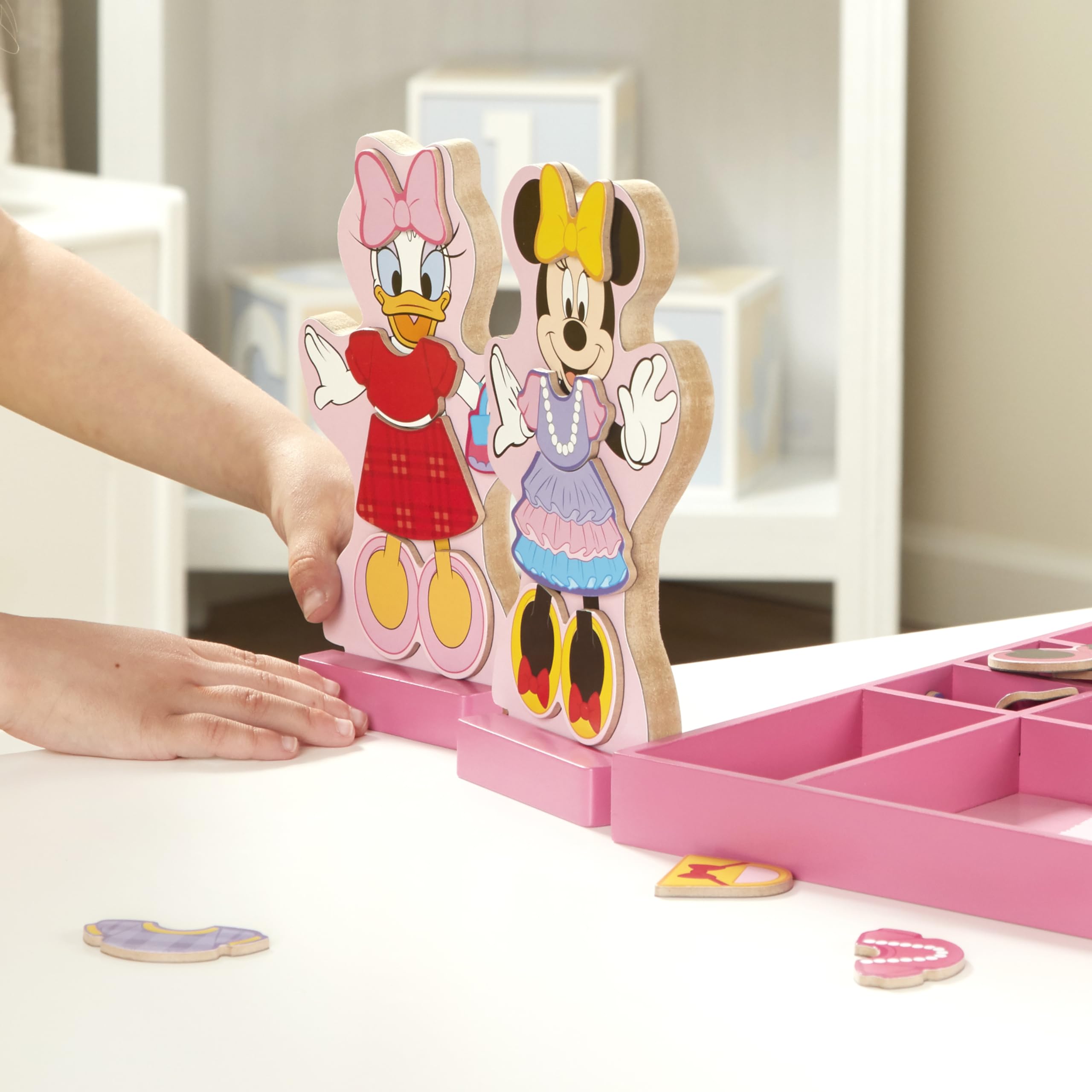 Foto 7 pulgar | Set De Disfraces Melissa & Doug Disney Minnie Mouse Con Daisy Duck - Venta Internacional.