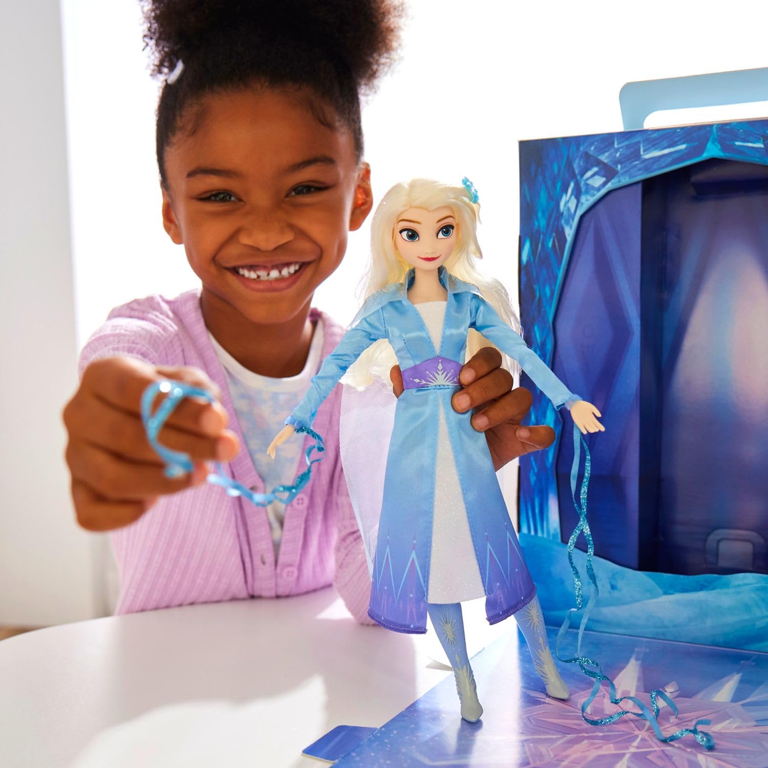 Foto 4 pulgar | Muñeca Princess Story Elsa Frozen De Disney Store, 28 Cm, Con Accesorios - Venta Internacional.