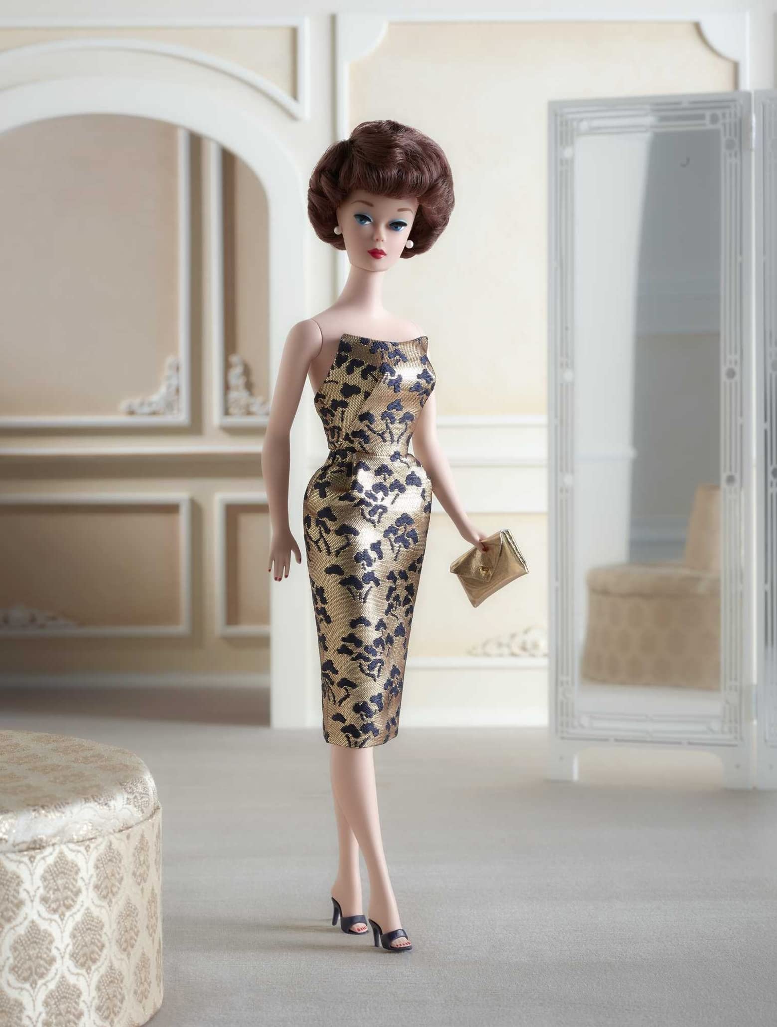 Foto 4 pulgar | Muñeca Coleccionable Barbie 1961 Brownette Bubble Cut 60 Aniversario - Venta Internacional.