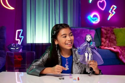 Foto 2 | Muñeca Monster High Spectra Vondergeist Con Hurón Como Mascota Rhuen - Venta Internacional.