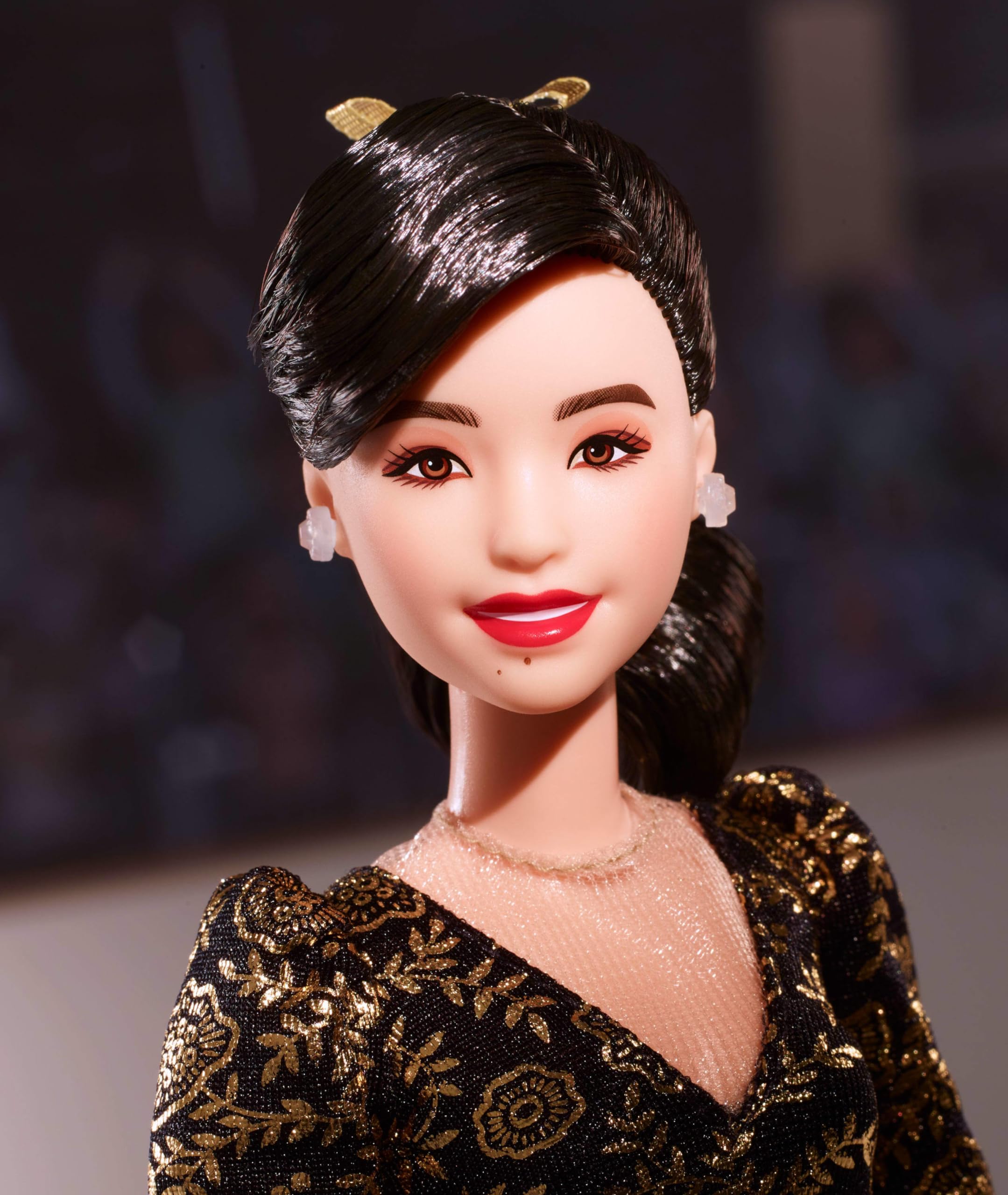 Foto 3 pulgar | Muñeca Barbie Que Inspira A Las Mujeres Kristi Yamaguchi, Juegos Olímpicos De 1992 - Venta Internacional.