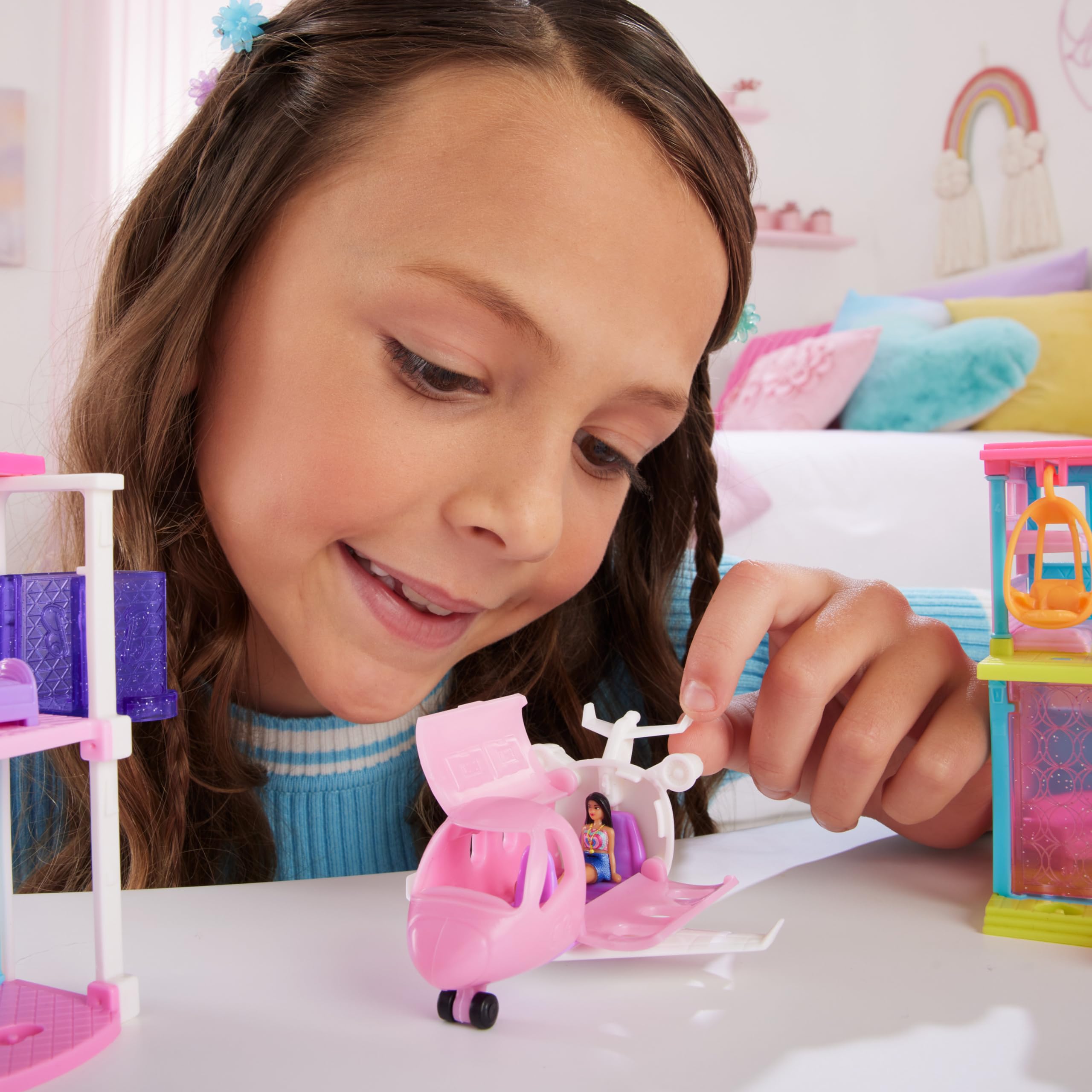 Foto 3 pulgar | Set De Juguetes Barbie Mini Barbieland Doll & Toy Vehicle With Dreamplane - Venta Internacional.