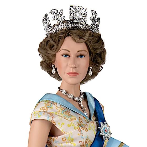 Foto 3 pulgar | Retrato Conmemorativo De Muñeca Su Majestad La Reina 38 Cm - Venta Internacional.