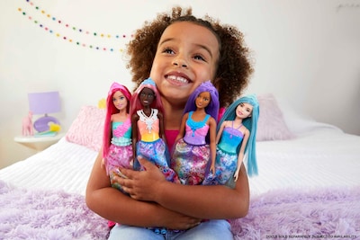 Foto 2 | Muñeca De Moda Barbie Dreamtopia Royal Con Pelo Turquesa - Venta Internacional.