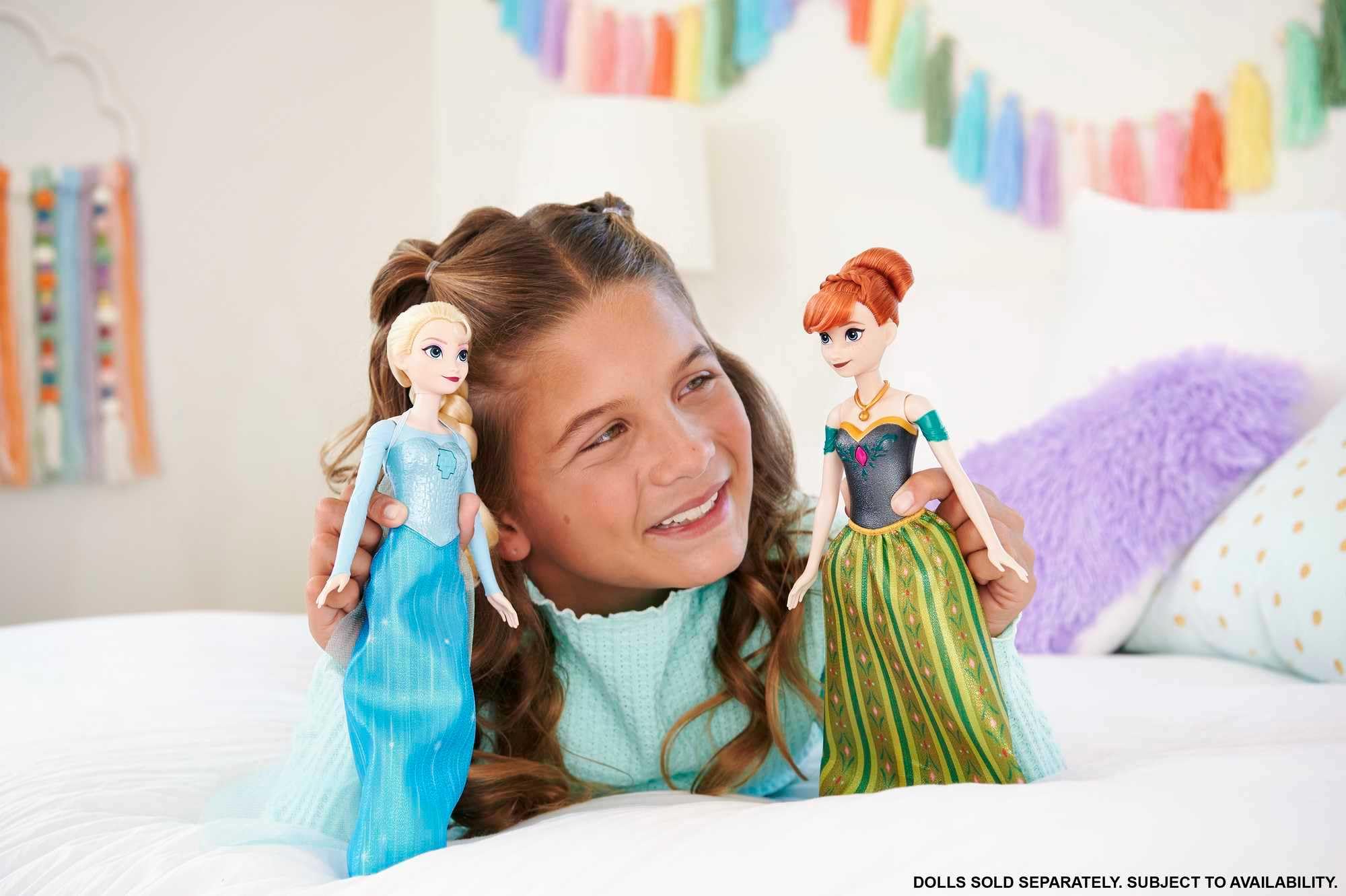 Foto 3 pulgar | Muñeca Elsa Cantante De Frozen De Toy Mattel De Disney Con Atuendo Exclusivo - Venta Internacional.
