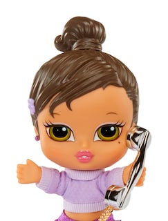 Foto 6 | Muñeca De Moda Bratz Babyz Runwayz Yasmin Con Moda Real - Venta Internacional.