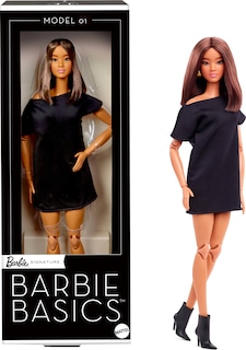 Foto 1 | Muñeca De Coleccionista Barbie Basics Modelo 01 Con Cabello Castaño - Venta Internacional.