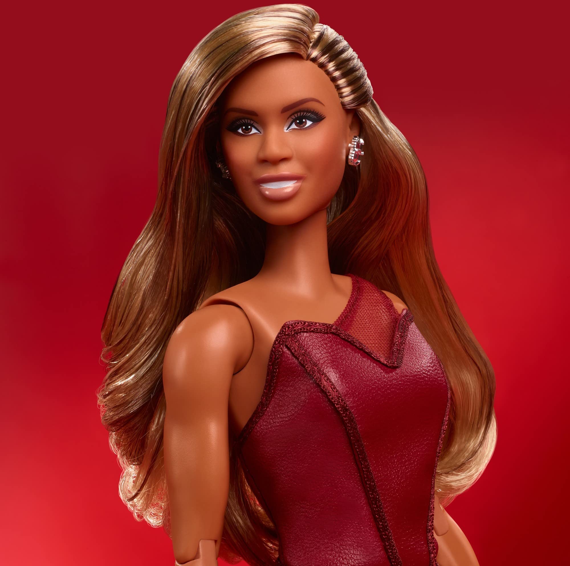Foto 4 pulgar | Muñeca Barbie Tribute Collection Laverne Cox Con Traje Brillante - Venta Internacional.