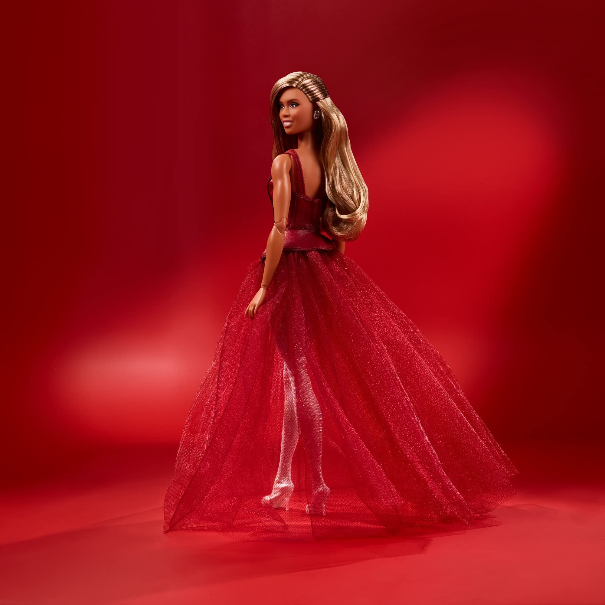 Foto 5 pulgar | Muñeca Barbie Tribute Collection Laverne Cox Con Traje Brillante - Venta Internacional.