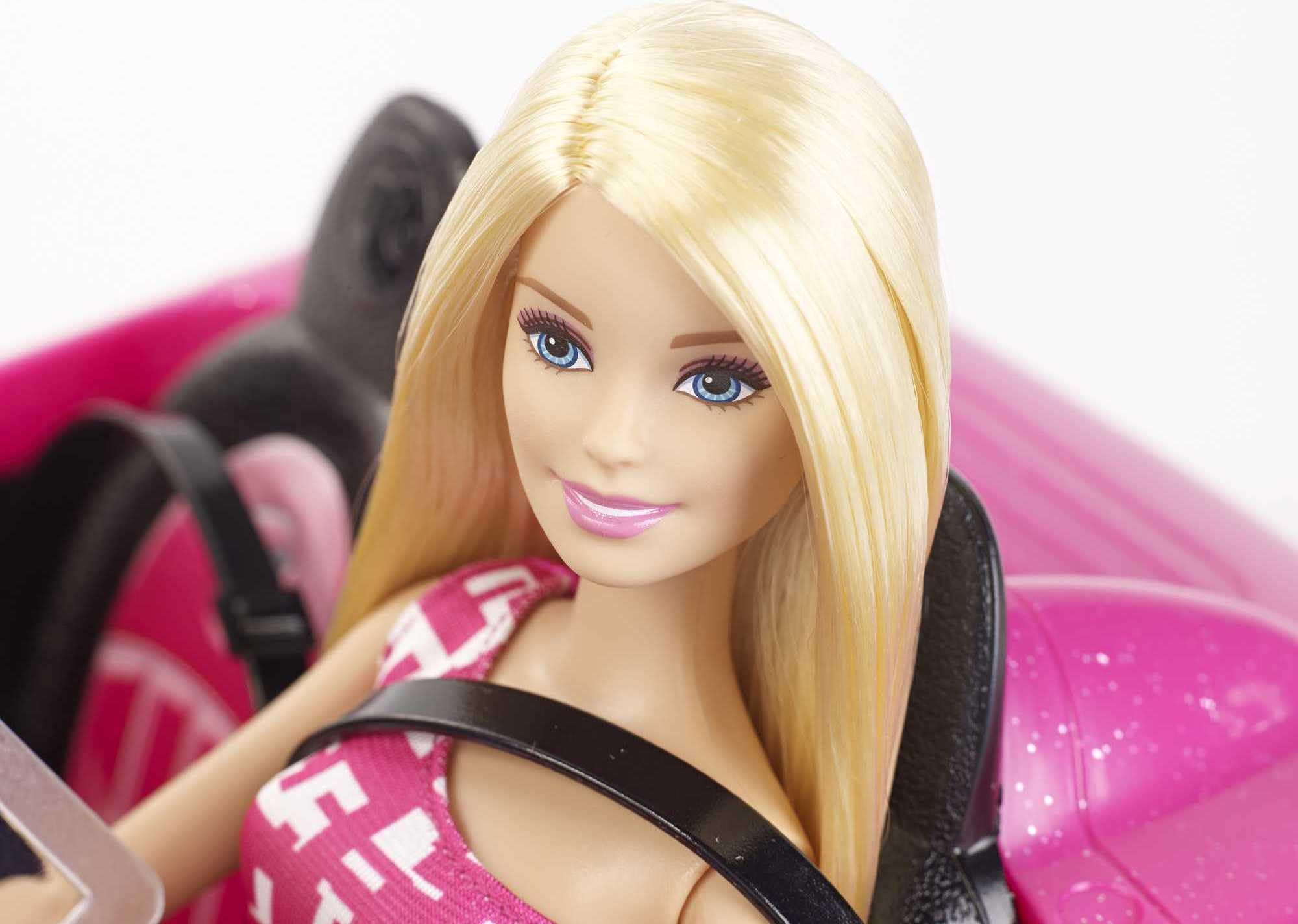Foto 2 | Set De Juego Toy Barbie Para Muñecas Y Coches, Convertible De 2 Plazas, Rosa Brillante - Venta Internacional.