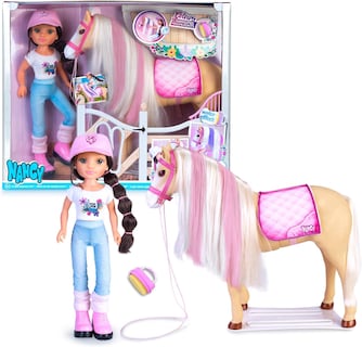 Foto 1 | Muñeca Nancy, Un Día Con Su Caballo, Famosa