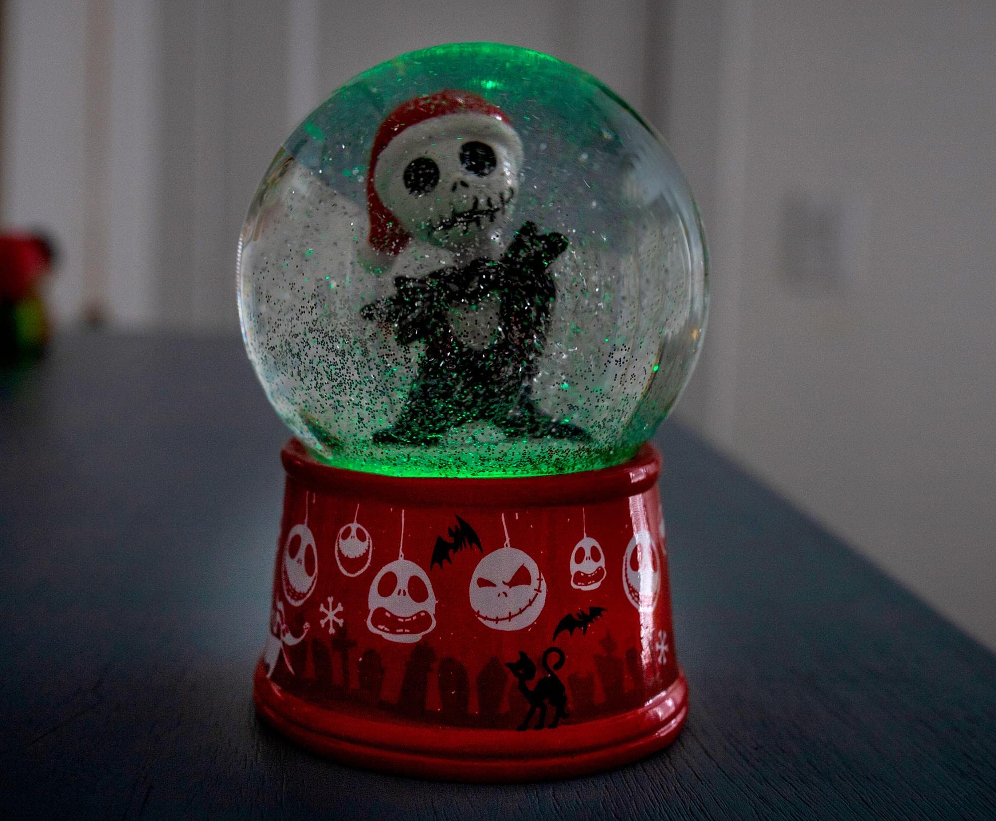 Foto 4 pulgar | Bola De Nieve Silver Buffalo Disney Nightmare Before Christmas - Venta Internacional.