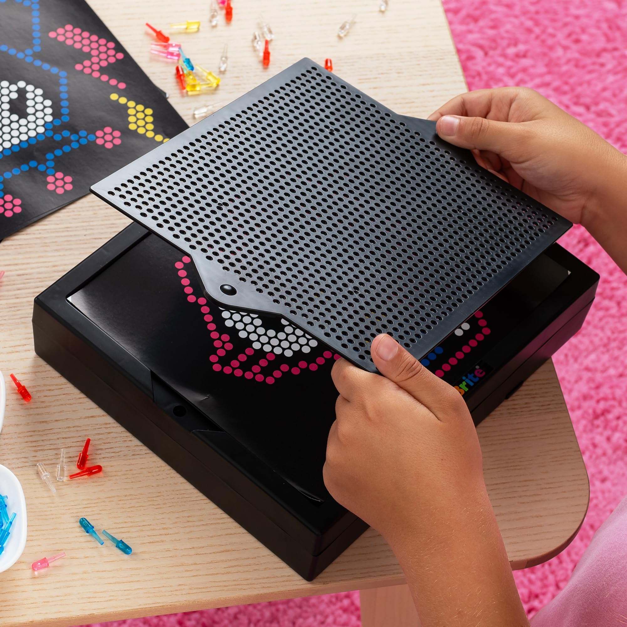 Foto 5 | Hello Kitty Hd Super Bright De Lite Brite Con 6 Plantillas Y Más De 6 - Venta Internacional.
