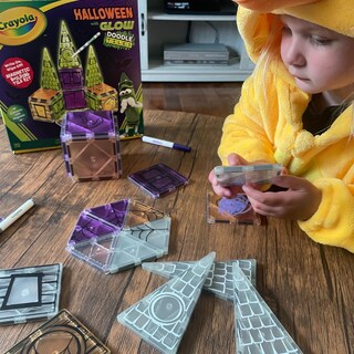Foto 3 | Set De Azulejos Magnéticos Createon Crayola Halloween Glow Doodle - Venta Internacional.