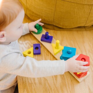Foto 2 | Tablero Para Apilar Y Clasificar Toy Melissa & Doug De Madera Para 2 Años Con 15 Piezas - Venta Internacional.
