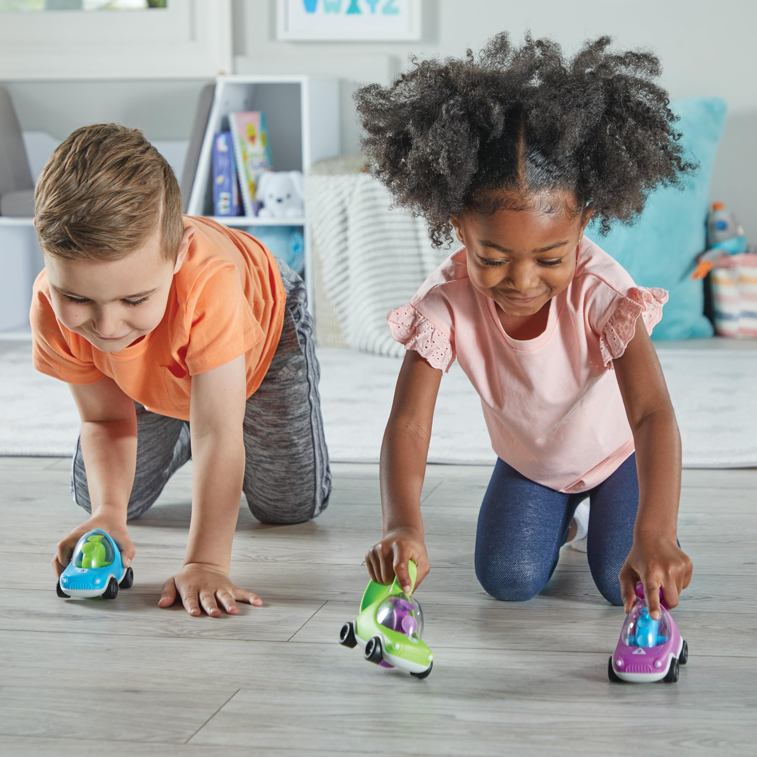 Foto 7 pulgar | Coches De Juguete Popping Fidget Cars Hand2mind Para Niños Pequeños (juego De 3) - Venta Internacional.