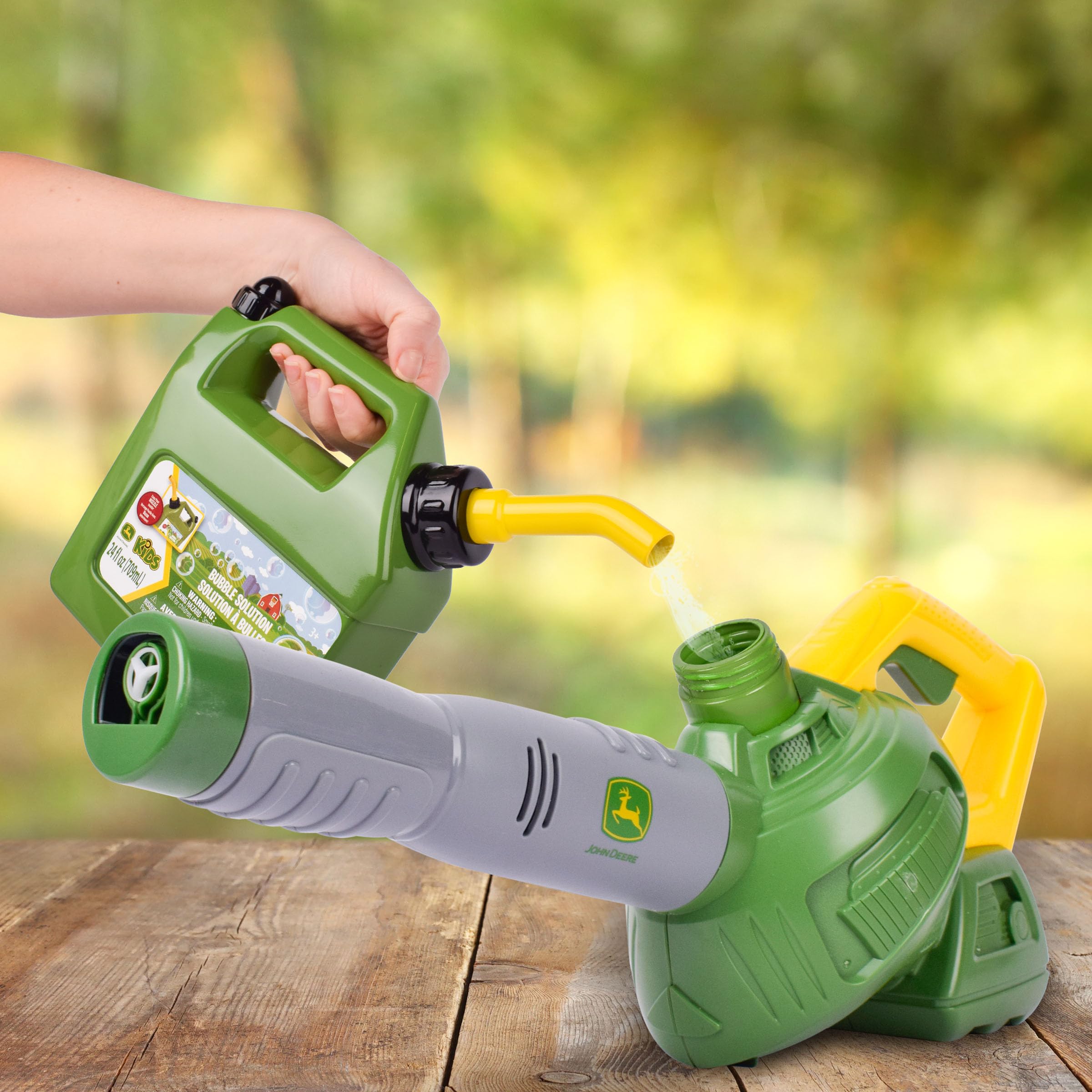 Foto 5 pulgar | Botella De Burbujas John Deere, Lata De 700 Ml Con Caño Para Verter - Venta Internacional.