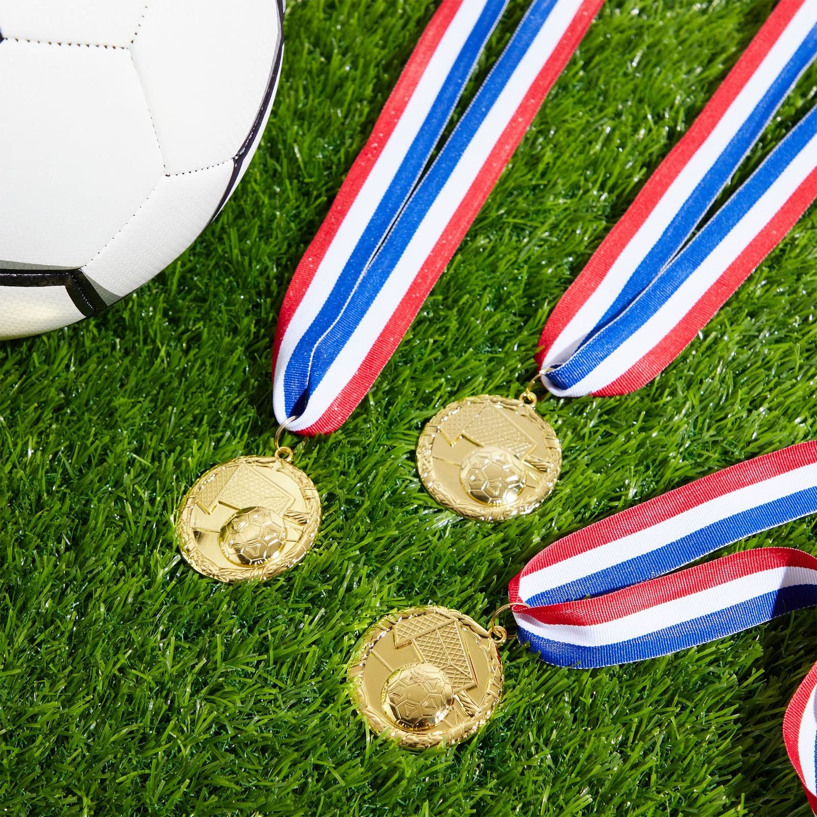 Foto 4 pulgar | Paquete De 12 Medallas De Fútbol Juvale Para Adultos Con Cinta - Venta Internacional.