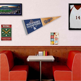 Foto 3 | Banderín Wincraft Los Angeles Dodgers, Campeones Del Mundo 2024 - Venta Internacional.