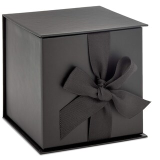 Foto 1 | Caja De Regalo Hallmark Pequeña Negra Con Lazo Y Relleno De Papel Triturado - Venta Internacional.