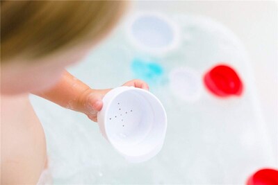 Foto 7 | Vasos Apilables Para Juguetes De Baño Ubbi Lighthouse Con 6 Tazas Para Niños Pequeños - Venta Internacional.
