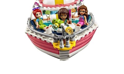 Foto 6 | Kit De Construcción De Barcos De Juguete Lego Friends Rescue Mission Boat 41381 - Venta Internacional.