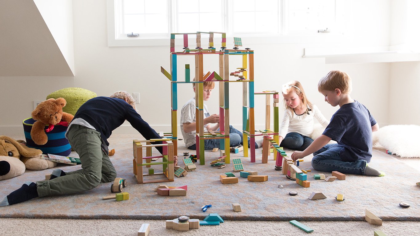 Foto 6 | Juego de Bloques Tegu Magnéticos de Madera Classroom 130 Piezas - Venta Internacional