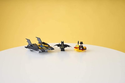 Foto 7 | Juguete De Construcción Lego Dc Batboat The Penguin Pursuit 76158 - Venta Internacional.