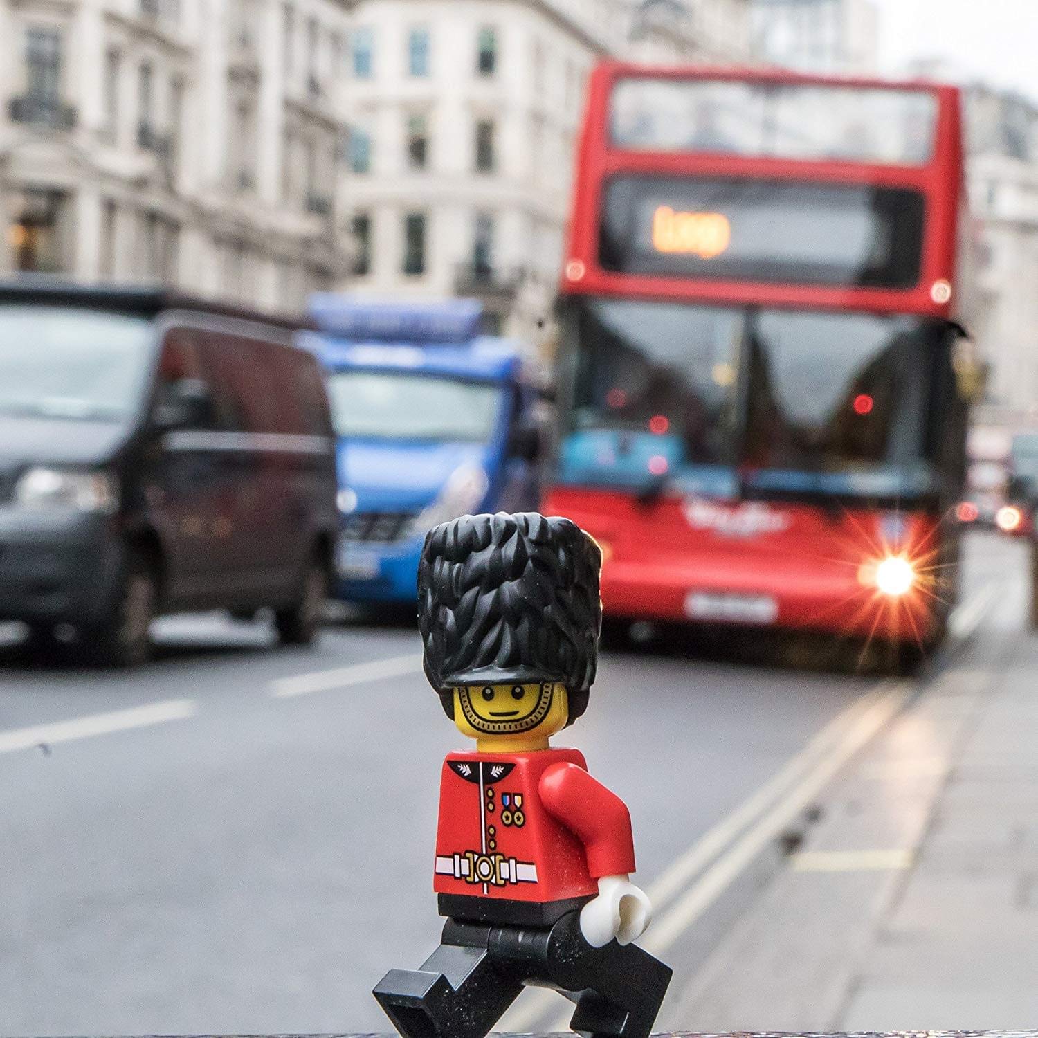 Foto 2 | Minifigura Lego Exclusives Hamleys Royal Guard De 4 Cm De Altura - Venta Internacional.